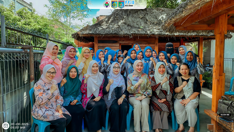Kunjungan Ibu Ketua Tim Penggerak PKK ke Posayndu Melati Desa Labuapi, Yang Berhasil Meraih Juara 1 Lomba Posyandu Berprestasi Tingkat Kabupaten Lombok Barat Tahun 2025.