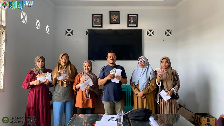 Pembagian Insentif Kader Posyandu Desa Labuapi, Wujud Apresiasi Atas Dedikasi Pelayanan Kesehatan Masyarakat